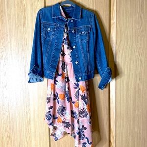 A new day pink floral dress with flutter sleeve, v-neck, stretch waist small nwt